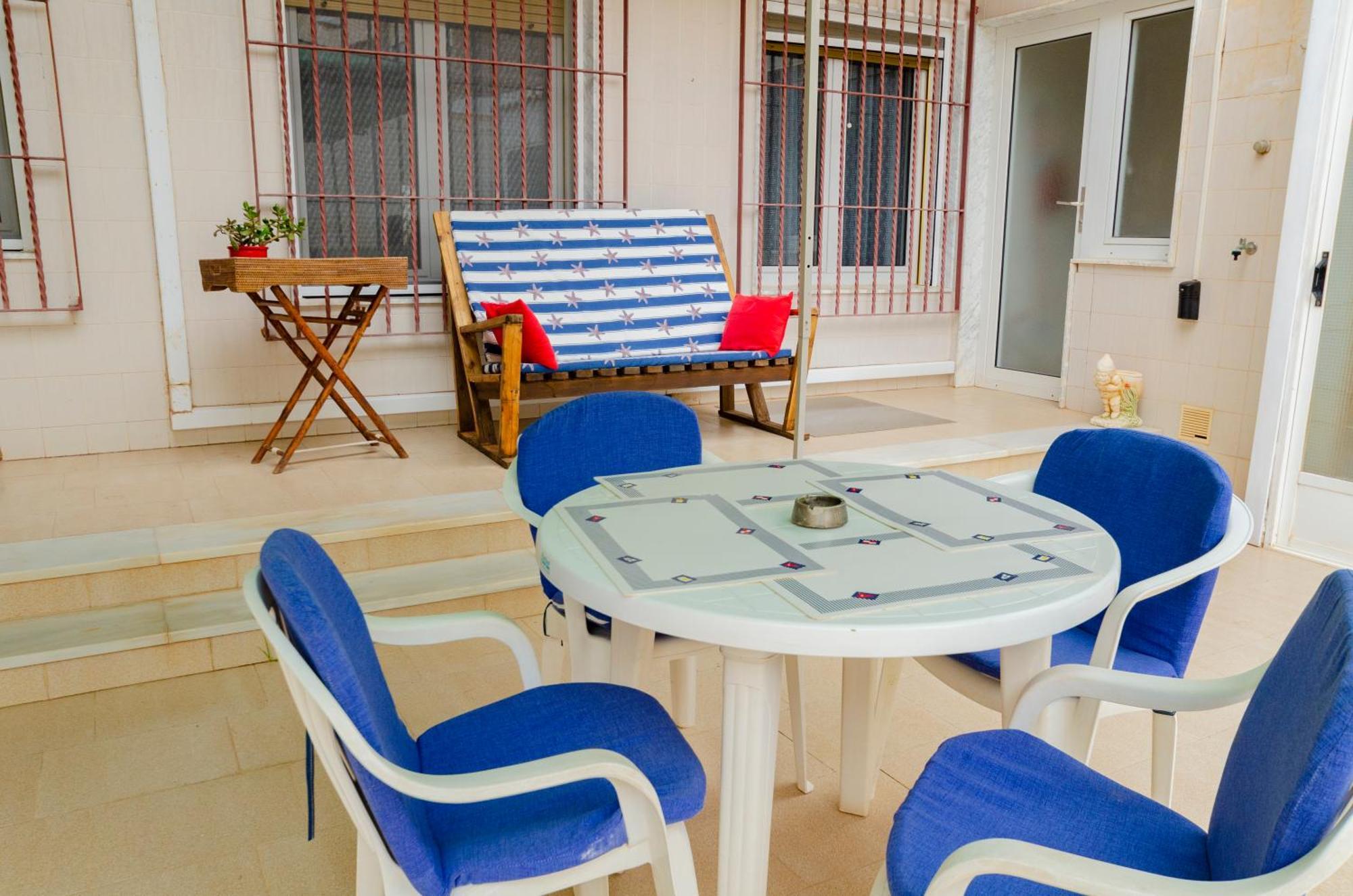 Villa Taala Con Terraza Los Nietos Exteriör bild